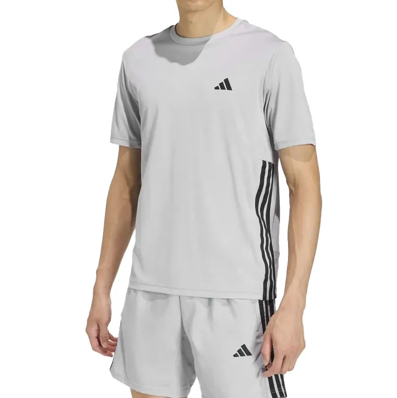 Camiseta Adidas Workout Essentials Masculina Cinza claro com gola redonda e mangas curtas, logo Adidas no peito